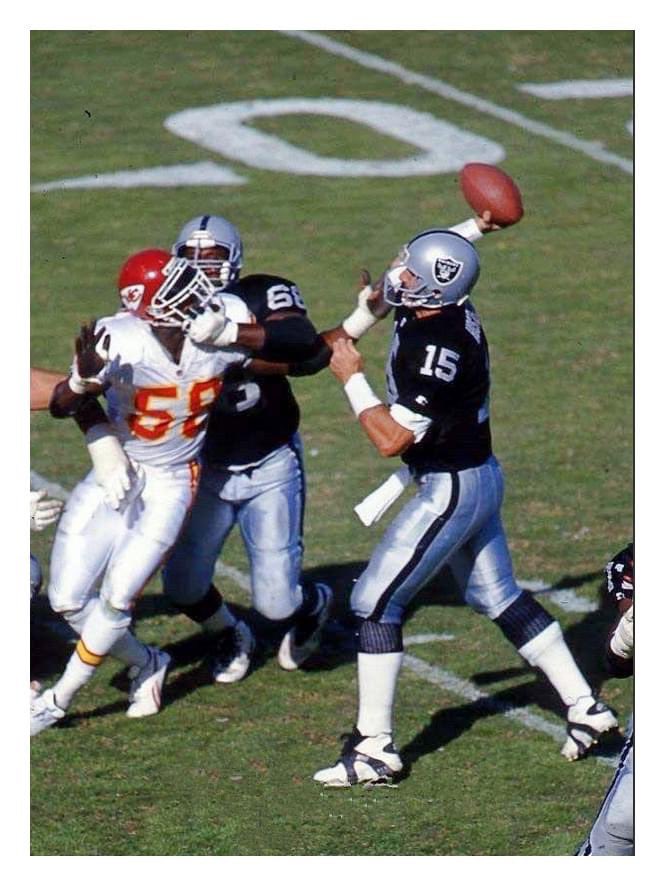 Happy birthday to former Raiders QB Jeff Hostetler 