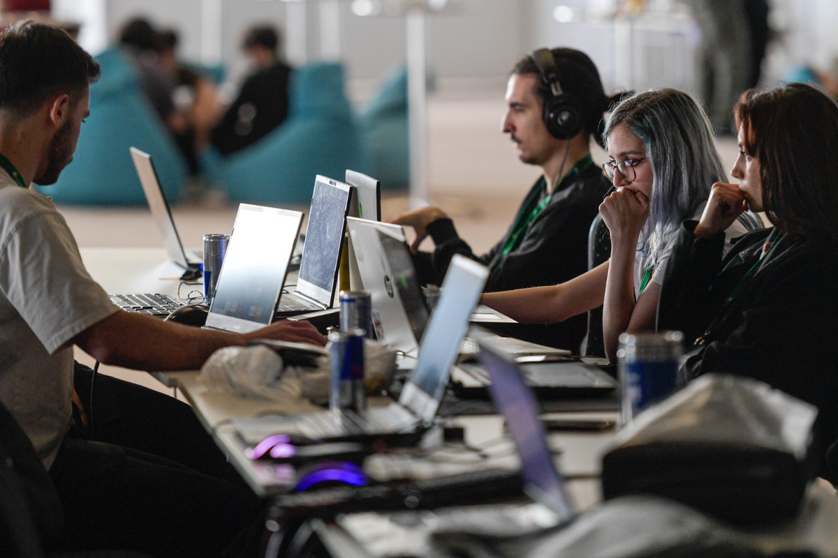 OYGEM_'s tweet photo. OYGEM’de yıl boyunca devam eden etkinlikler arasında yer alan Publish the Game Jam ve Game Hackathon, oyun geliştiricileri tarafından büyük ilgi görüyor. https://t.co/pn32Ta8m70