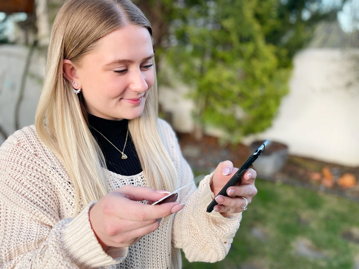 global_cu's tweet photo. Looking for a checking account that best suits your lifestyle? Head over to our #CitizensBlog at https://t.co/Fk4vR1Oc5S to learn about the different accounts offered for Global members. #GlobalFamily #CheckingAccounts https://t.co/fBwyW2yfqX