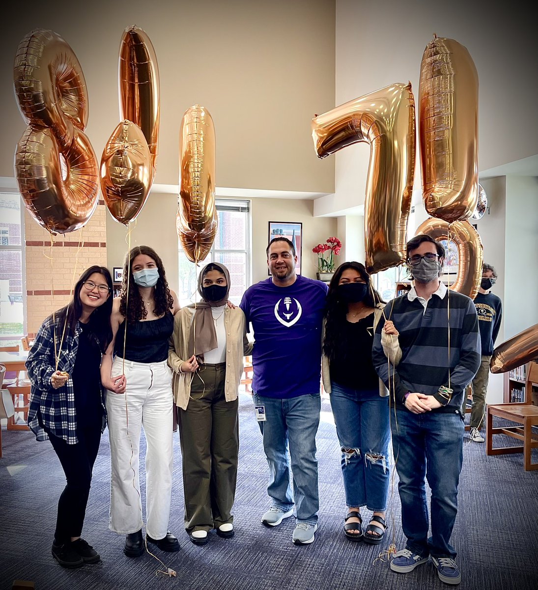 CoachRhoden's tweet photo. Congratulations to our Top 10 students for the class of 2022 here at MRHS! It’s been and honor and privilege to get to work with 5 of them on a daily basis! #ProudTeacherMoment #TEAMMav https://t.co/NkxGa8bv1L