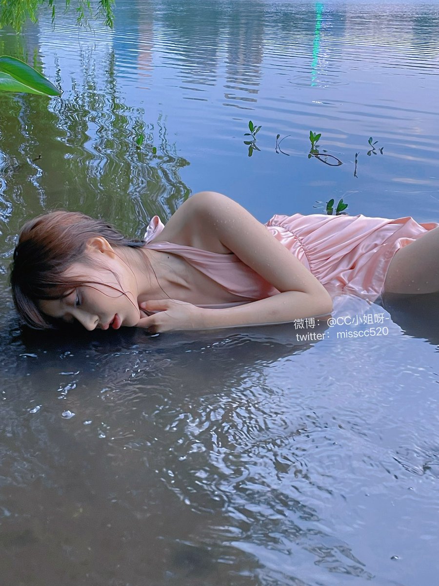 春天是衣裳
小河是床📷 https://t.co/DRSVco0ytO