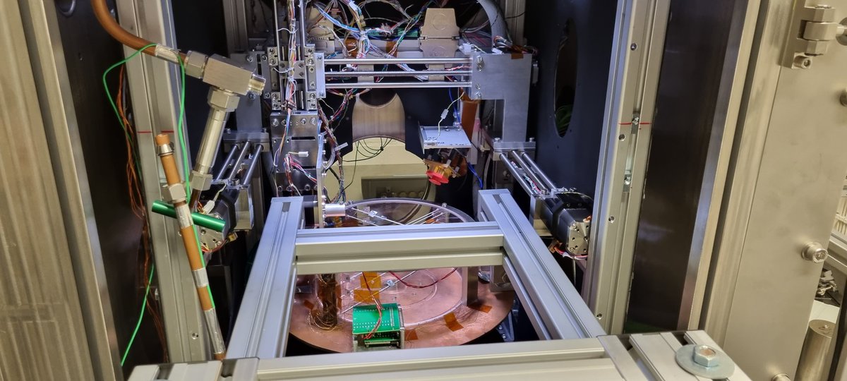 CoPhyLab's tweet photo. Every mm counts! It is getting crowded in our L-chamber. 
Insertion fit test with sample manipulation device, lollipop motor mounted and sample transport cart inserting the sample container. https://t.co/yI86p1cr0k