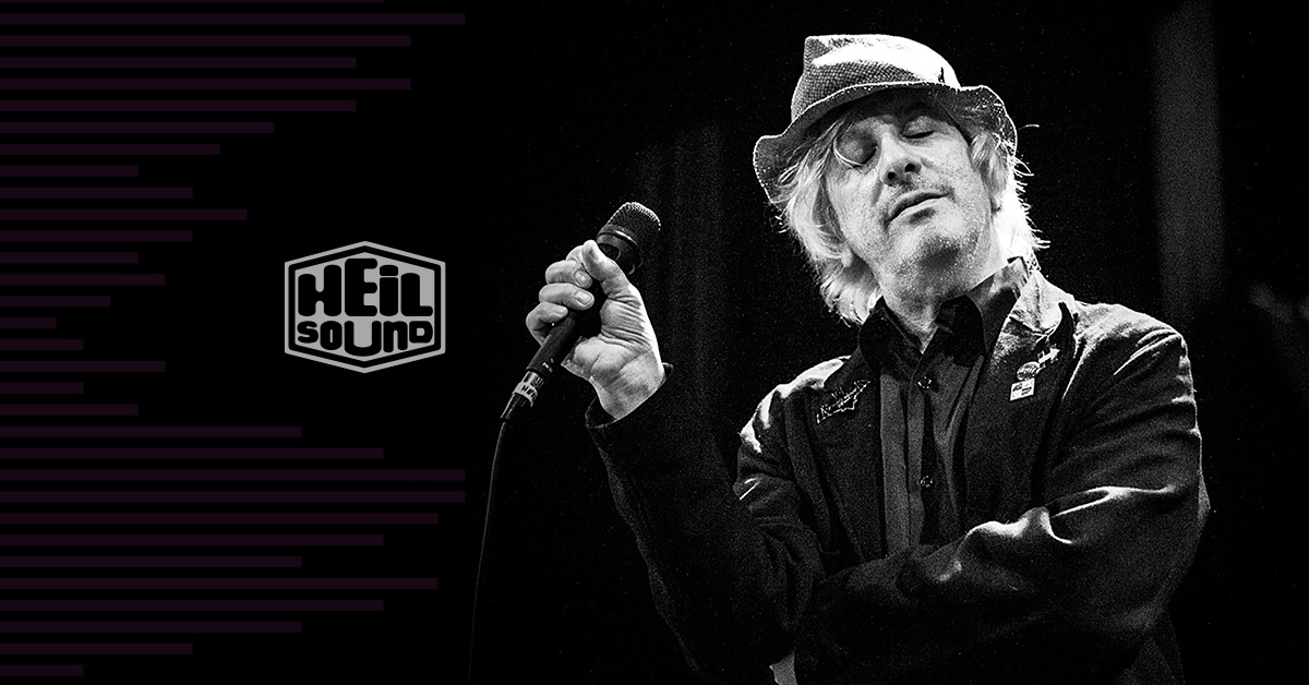 Heilsound's tweet photo. Why does Sonic Youth’s Lee Ranaldo trust Heil mics? 

"My Heil mic continues to blow away everyone who hears it. I wouldn’t think of singing out of anything else on stage at this point!"

#HeilSound
#LiveMic
#Microphone https://t.co/okaBcLeodg