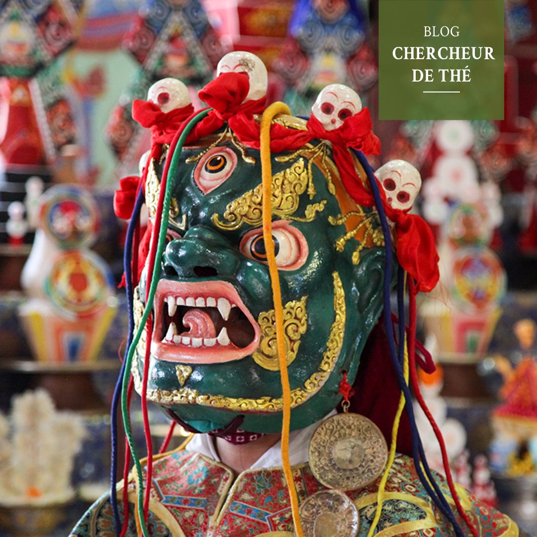Cette semaine, découvrez comment les moines célèbrent la fête de Tsechu ! À  découvrir dans le nouvel article du blog chercheurdethe.com
👉bit.ly/3LjI7HK
.
.
.
#chercheurdethe #fxdelmas #palaisdesthes #thé #blog #nepal #voyage #travelblog #tsechu #nepal
