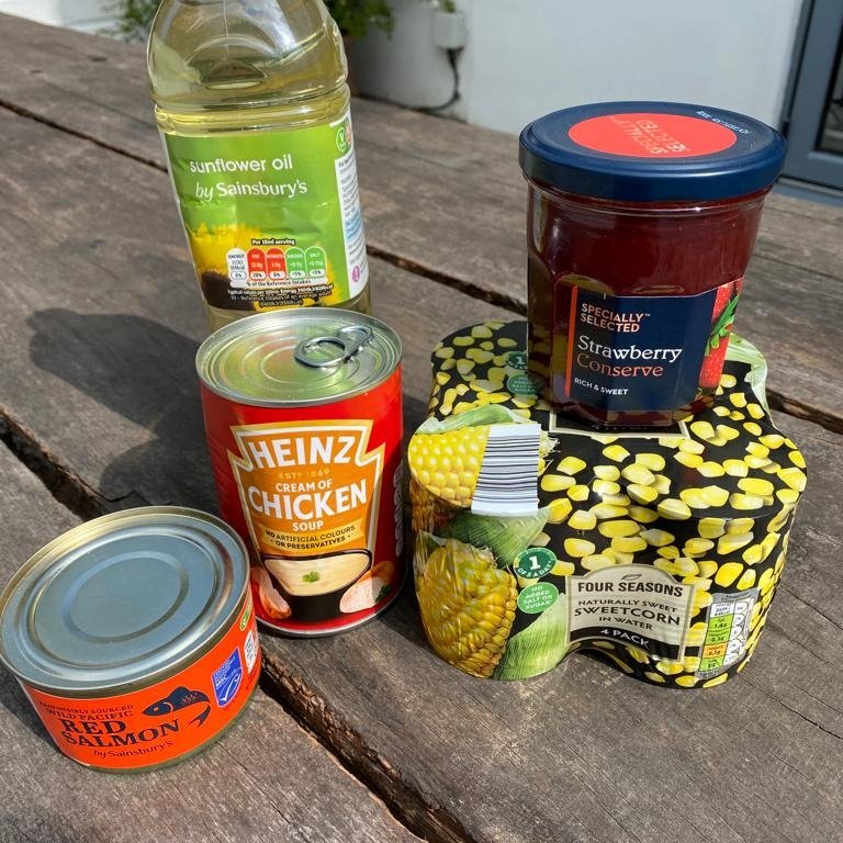 Remember to bring your donations for @TrussellTrust Cambridge City Foodbank to the hoohaah <a href="/BarrEllisonLaw/">Barr Ellison Law</a> Childerley 10k on Sunday.  This weeks most needed list can be found here cambridgecity.foodbank.org.uk/give-help/dona…