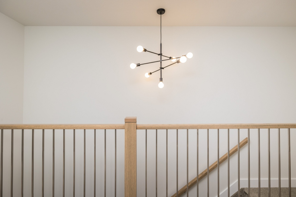 AlvesCustomYMM's tweet image. Who said lighting had to be boring?⁠
⁠
Take your stairwell to the next level with a feature light. ⁠

#featurelight #pendantlight #homedesign