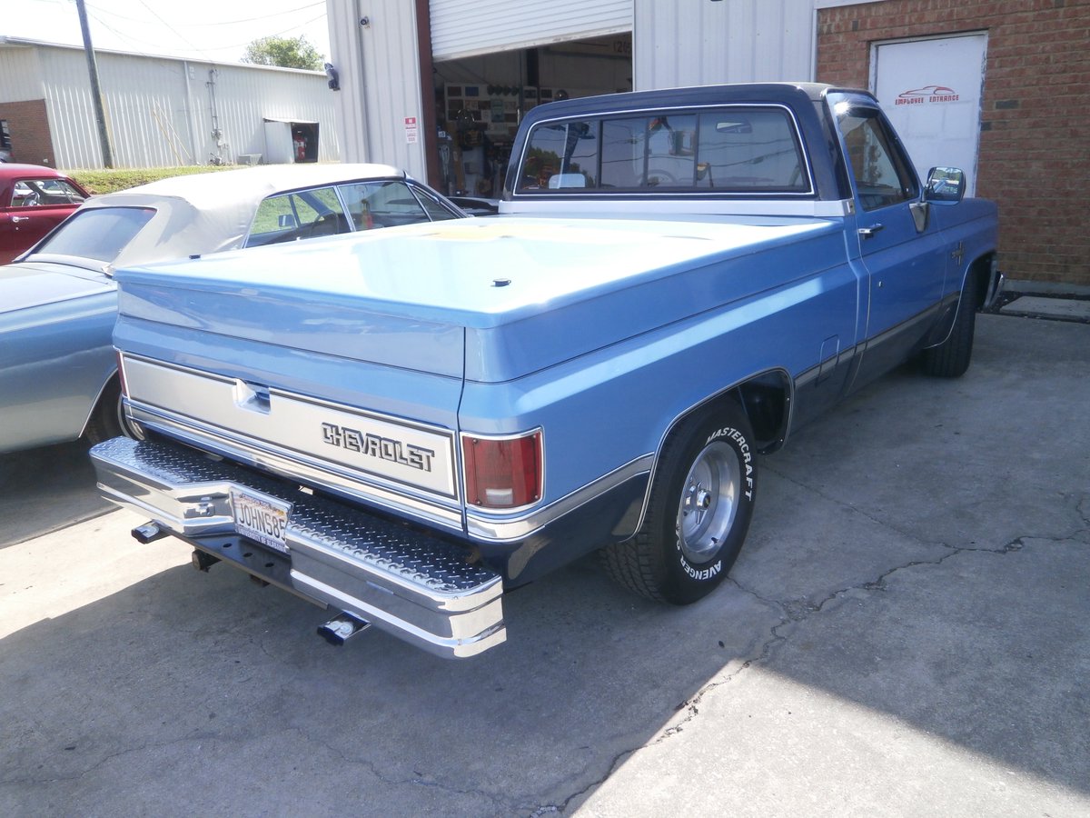 ImpatientInc's tweet photo. 1985 Chevrolet Silverado C10 (new arrival)

#chevrolet #silveradoc10 #chevroletsilveradoc10 #trucks #pickuptrucks #offroadvehicles #carrestorationsalabama #vintagecarrestorationsalabama #customcarshopalabama #alabasteralabama #alabastercarshop #impatientcreations https://t.co/295q2k9T3j