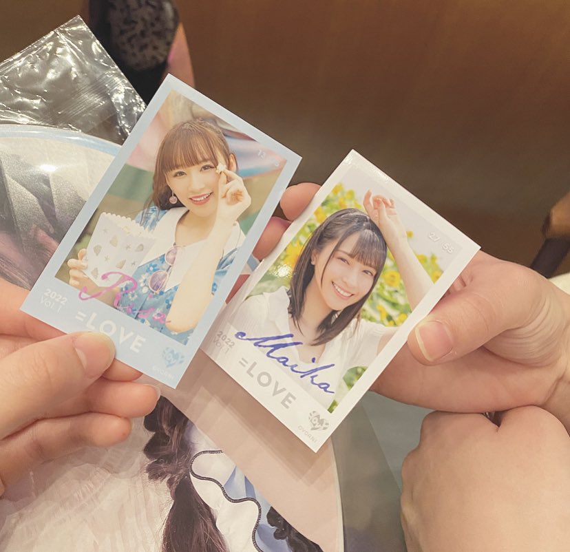 mi__pom46's tweet photo. ライブ前にフオトカ開封したら見事に自引きして沸いた https://t.co/k3rwVx3tvj