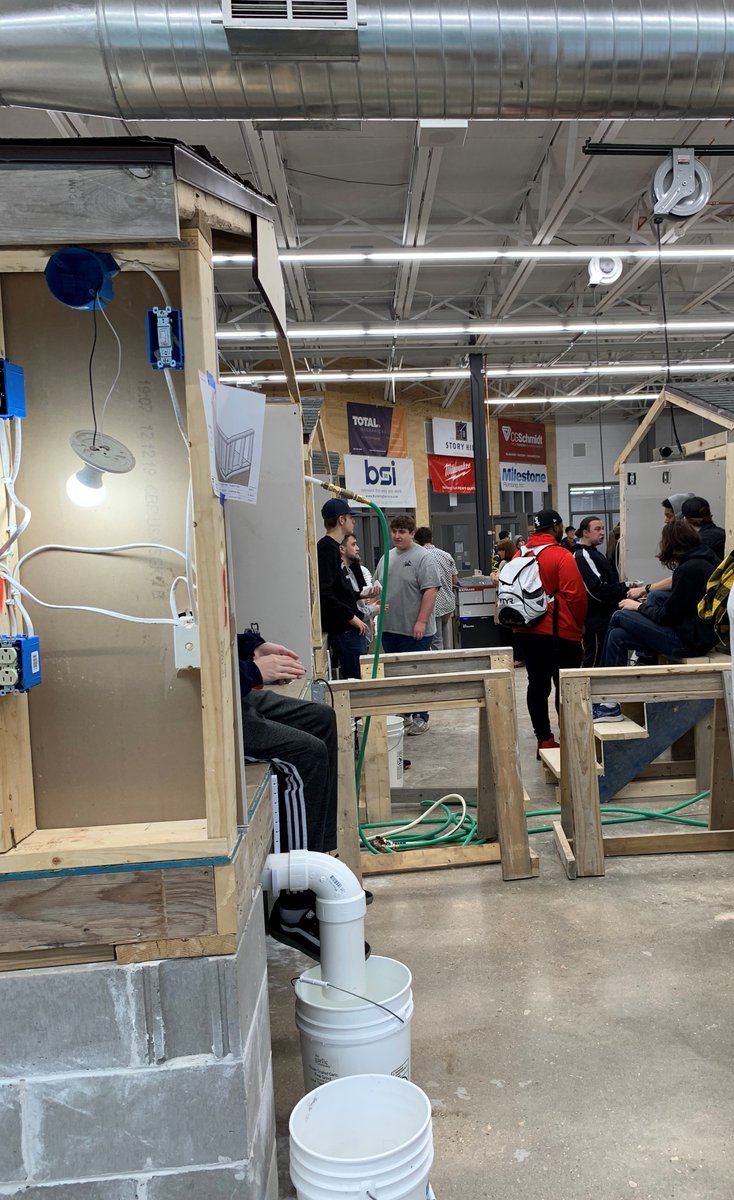 BldgAdvantage's tweet photo. Students from @tosaschools and @ElmbrookSchools partnered to build half bathrooms under the guidance of local #uniontradespeople. Students showcased their work at this morning's event hosted by @MrGriffie. 
@launch_sde @launch_tosa https://t.co/wPT0AK6rzw