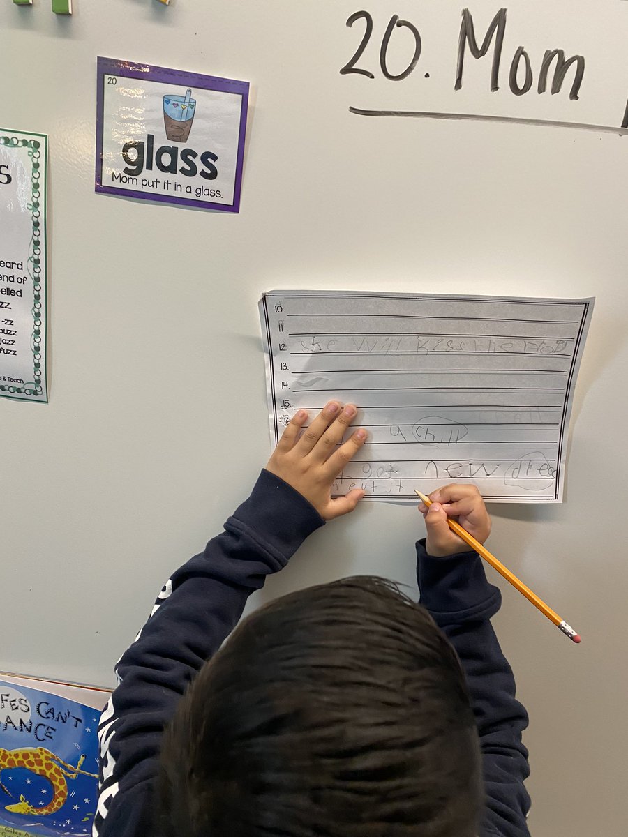 Write the room with floss words! <a href="/Cassell_Park/">Cassell Park Elementary ISD</a> #isdfirst