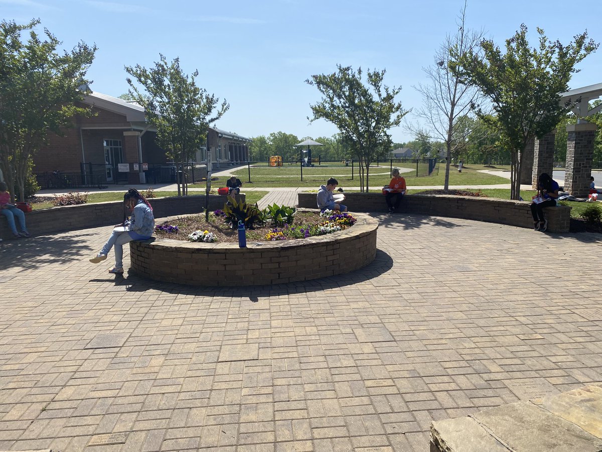 Erica Joefreda tweet media