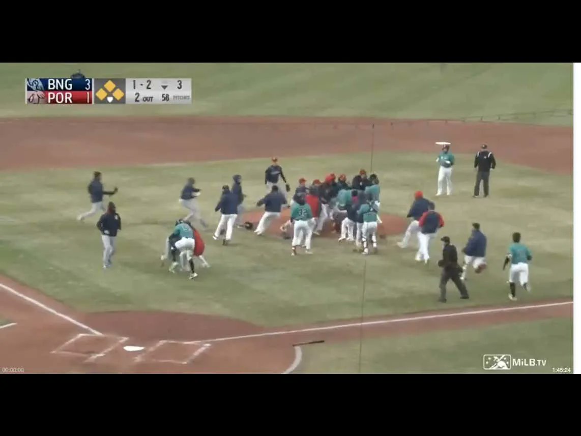 Barstool Sports on Twitter "Ohhhhh Baby We Had Ourselves A Benches