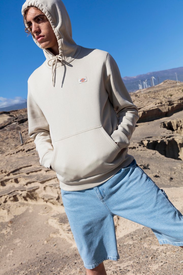 Dickies 'NEW SEASON DISCOUNTS"  Oakport Hoodie - Ecru was £60 now £48 buy-jeans.net/.../dickies-oa… FREE UL DELIVERY 🤟
#DICKIES #NEWSEASON #SS22 #FREEUKDELIVERY