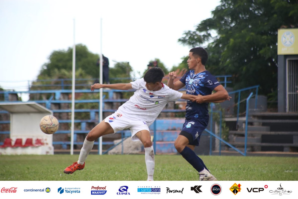 CanteradelTrico's tweet photo. #CanteraTricolor 🔴⚪🔵
#catSub17 ⚽️🙋🏻♂️
🏆 Torneo #Apertura2022
¡Final del partido!
#NACIONAL 2 🆚️ 4 Guaireña
📌Goles: 32' ST Thiago Caballero y 35' ST Ricardo Bernal.
#VamosLaAcademia https://t.co/wJc67yHVzn