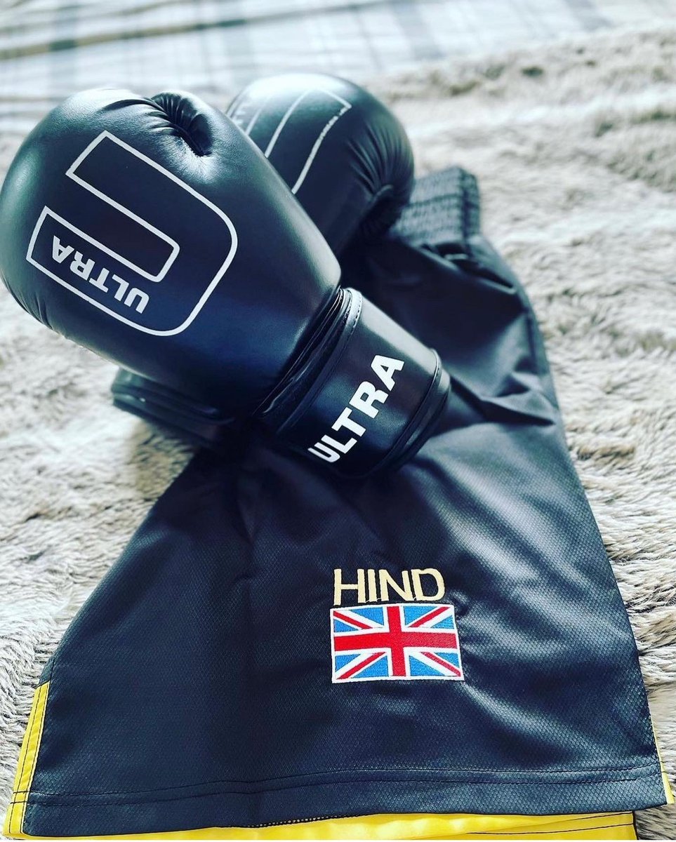 emmatompson's tweet photo. My partner is taking on his biggest challenge and is fighting in a white collar boxing event tonight for cancer research I’m so proud of him #CancerResearch #ultraevents #incredablyproud https://t.co/xog0FkELSf