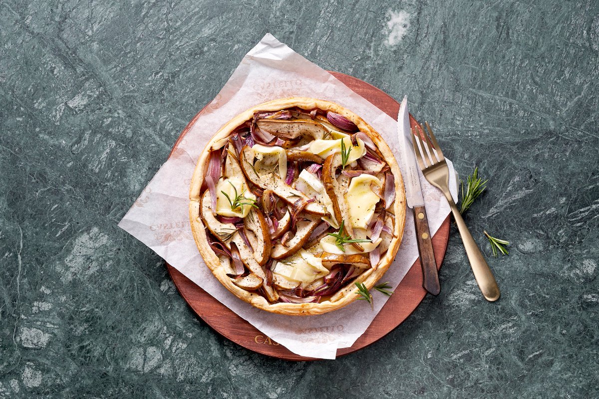 To make sure your favourite cheese stays delicious - wrap it in cheese paper! It keeps the cheese from drying out and it lasts longer - avoids plastic ♻️

Get the full #recipe here: bit.ly/3k7Pnuk 👌

#LoveFoodHateWaste with #CastelloCheese