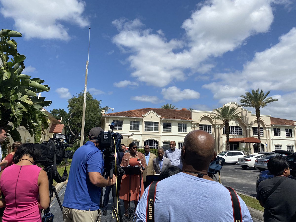 EqualGroundFL's tweet photo. Florida Legislative Black Caucus members are gathering across the state today for in-person and virtual press conferences in their districts to talk about their peaceful sit-in on the House Floor. #protectblackrepresentation #stoptheblackattack #fairdistricts https://t.co/6kfCVgBuPA