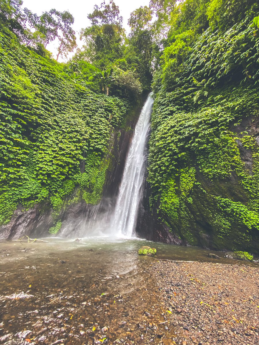 yourlostb0y's tweet photo. #EarthDay https://t.co/c1DAWtLwQG