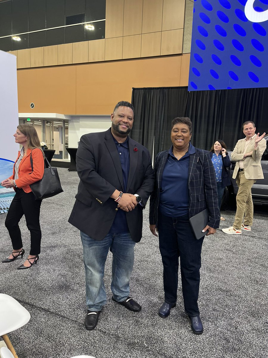 MSCS_CCTE's tweet image. THE FUTURE IS ELECTRIC! @SCSK12Unified is expecting to make this partnership soar! CCTE certifies and trains students in STEM NOW so they’ll be ready for the future with @Ford! #CCTEReadyGrad @NewFordTech