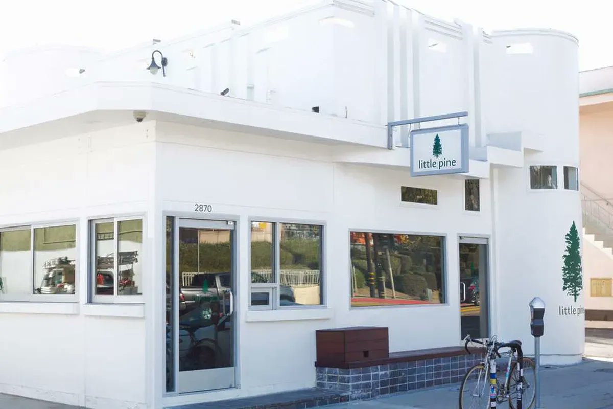 fancyfilm's tweet image. Formerly known by locals as "Moby's vegan joint", @littlepinefood changed ownership during the pandemic but still offers excellent vegan fare in a quintessential Silver Lake atmosphere. Worth a try for herbivores and carnivores alike!

#fancyfilm #silverlake #localspots #vegan