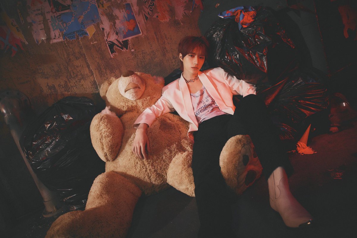 CBGTH1NKER's tweet photo. came back for the teaser photos and immediately found myself dead in a ditch hi tl https://t.co/vFLmuCzzYR