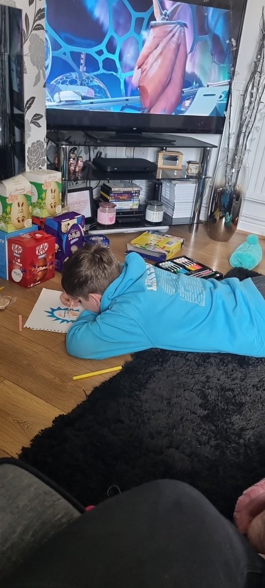 MortJayne's tweet photo. @DeePointPrimary alfie m is so good at art 🎨 https://t.co/dYDrTKQxYz