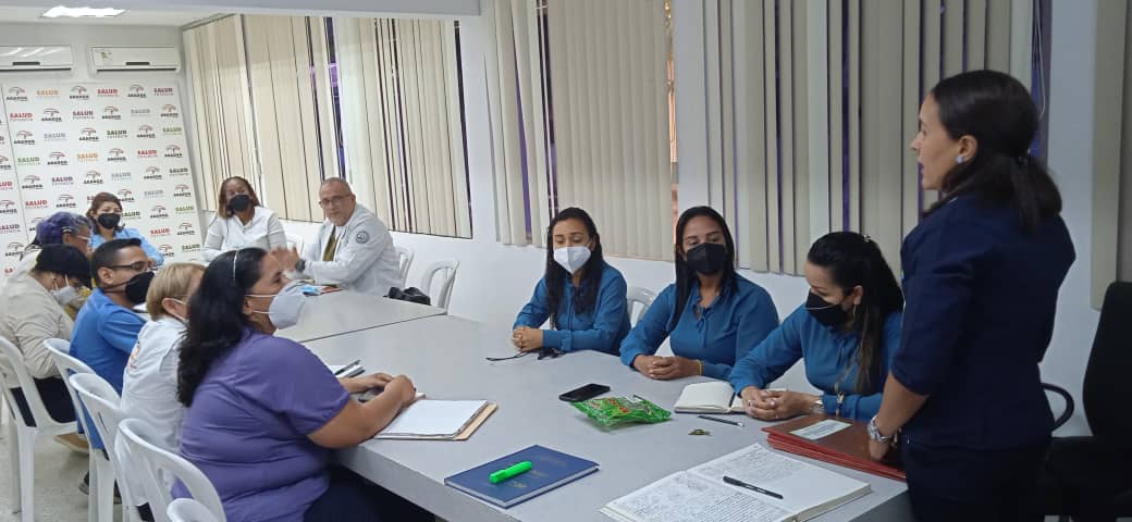 DraShirleySalud's tweet photo. #22Abr La Coordinación Regional de Enfermería, realizó reunión de trabajo con coordinadores docentes de las diferentes universidades, en Aras de fortalecer la formación de este importante gremio en #Aragua  @NicolasMaduro @MagaGutierrezV @Soykarinacarpio 🩺🥼 #JuntosPorCadaLatido https://t.co/qYqnfgSYqM