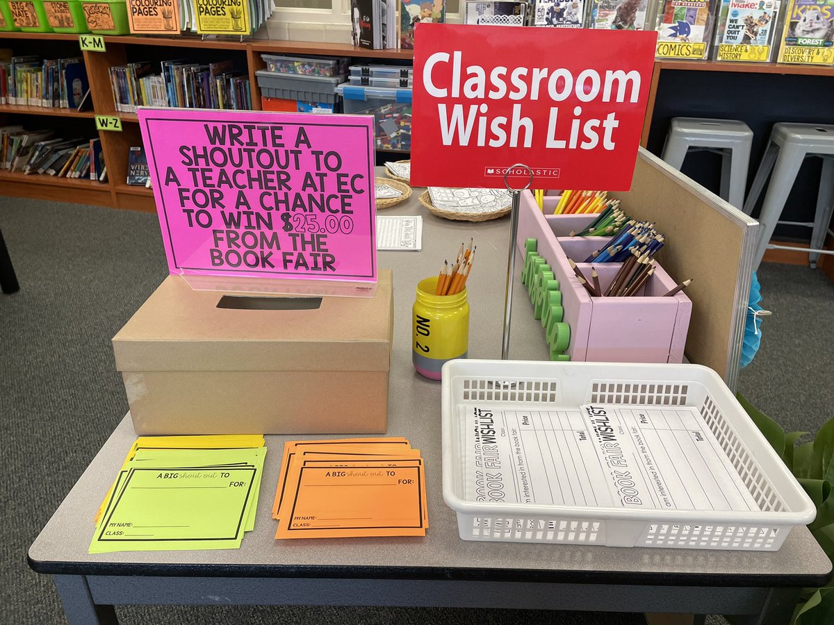 BOOK FAIR TIME @ <a href="/EmilyCarrHDSB/">Emily Carr Public School</a> 😍⭐️📚 I’m so grateful our kids get to experience the magic of the Book Fair! @HDSBLibraries
