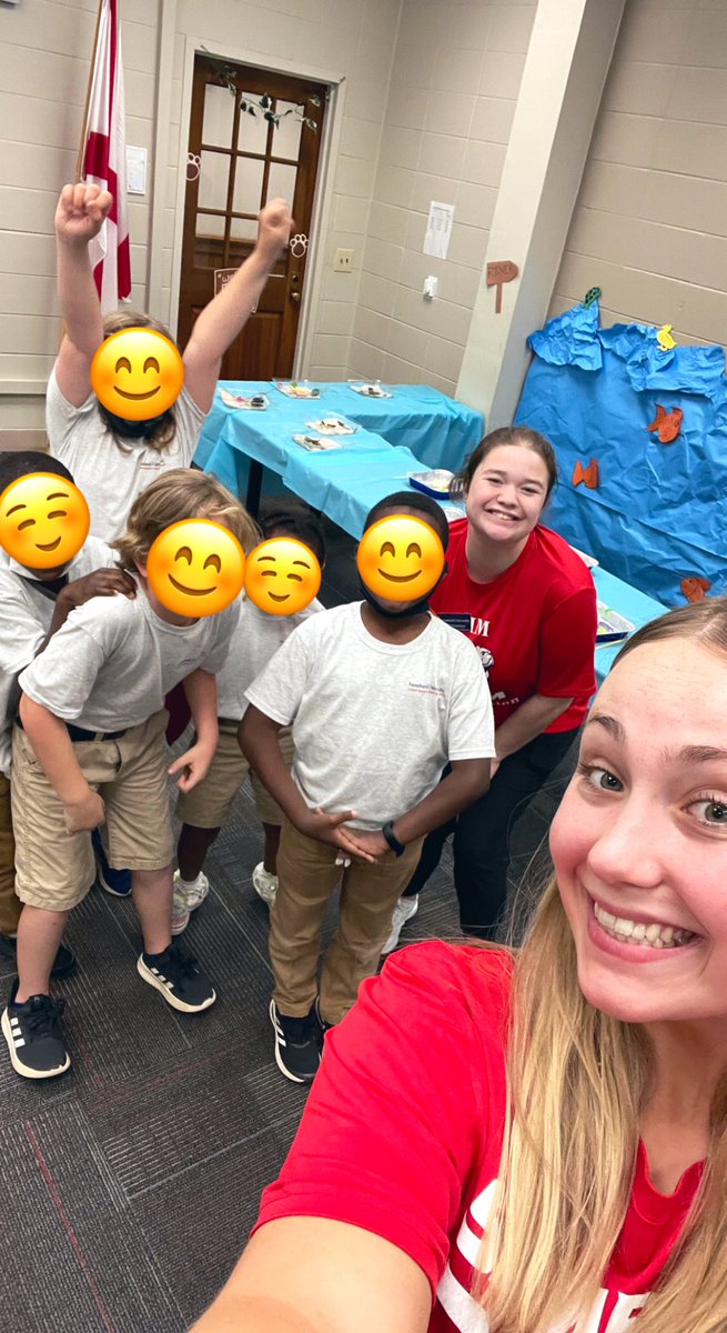 Ms. Williamson tweet media