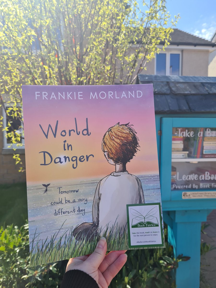 It's Earth Day today and we've left a copy of Frankie Morland's World in Danger in the Little Book House in Dunfermline for a lucky finder. 
#IBelieveInBookFairies #EarthDay #GreenBookFairies #PoweredByBookFairies #EcoBooks #EnvironmentallyFriendly #Dunfermline #Fife