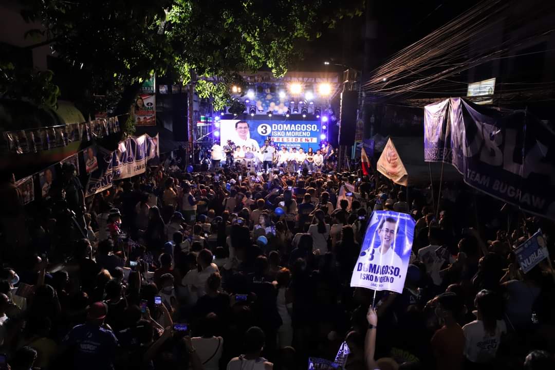 lebuna_ann's tweet photo. Maraming salamat sa napakainit na pagtanggap, Caloocan! Masaya ako na natuloy na rin sa wakas ang aming pagbisita sa inyo. 💙 #IbaNaman https://t.co/PBVg1h9wKJ