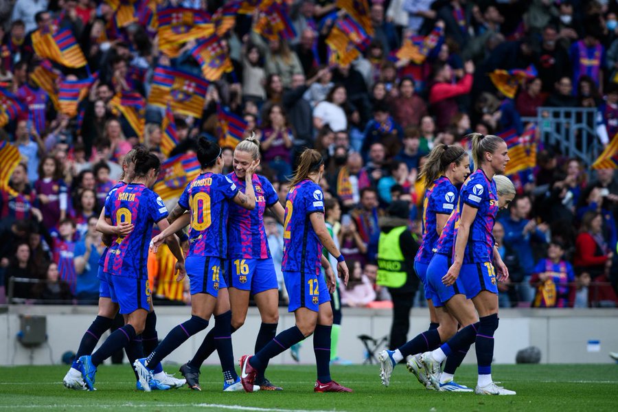 🔴🔵NOU RÈCORD!!!🔴🔵

91.648 al Camp Nou per veure el Barça - Wolfsburg de la Champions Femenina

Supera els  91.553 del Barça - Madrid.