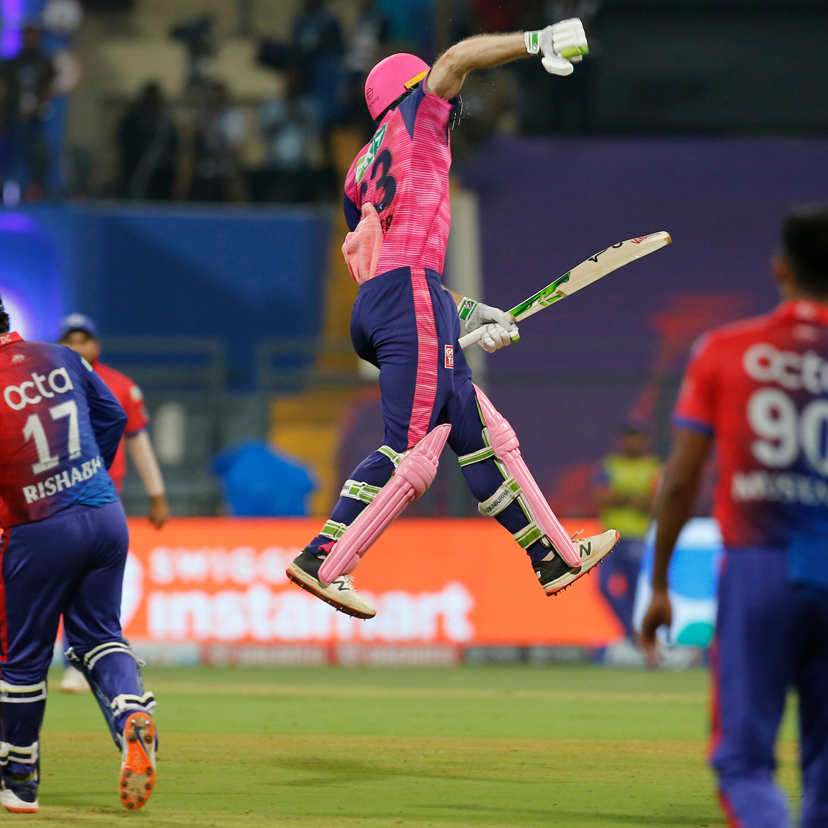 englandcricket's tweet photo. He's one of a kind ❤

#IPL2022 | @josbuttler https://t.co/kQEpn7HG7q