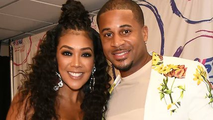 Memej99's tweet photo. My friend sent me this Great feature on @iamdevale where he discusses his family's #sicklecelltrait status, the higher risk of #COVID19 to those with #sicklecell, the need for #SCTrait testing & the #SCAwareness work he & his wife do w/St. Jude's!
#SCD
https://t.co/iggs2Xt3pO https://t.co/63BtQ3Ffoe
