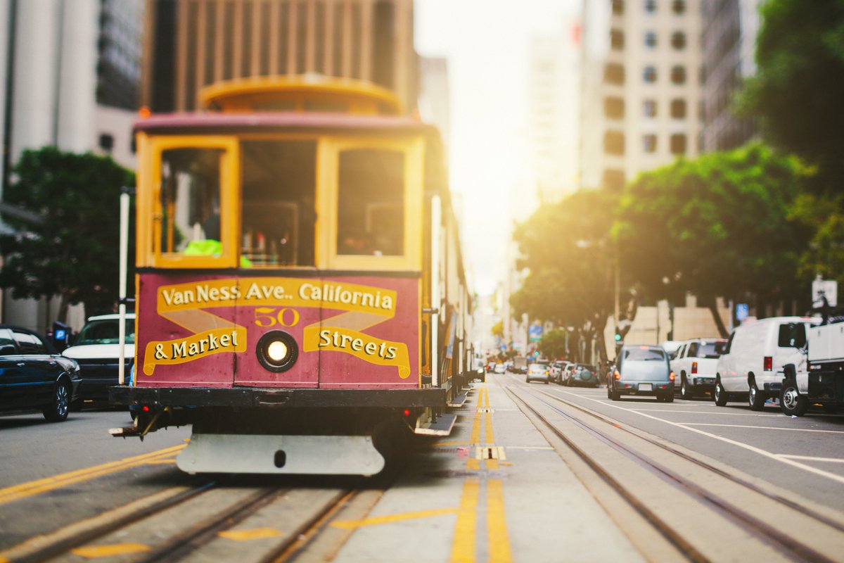 movehub's tweet photo. This week's #FridayFocus is on San Francisco! 🌉

San Fran offers economic opportunities, a world-class food scene, and incredible natural surroundings 🌯🏖️🚵

https://t.co/voU2BRBGzT https://t.co/mCrMI7UT7h
