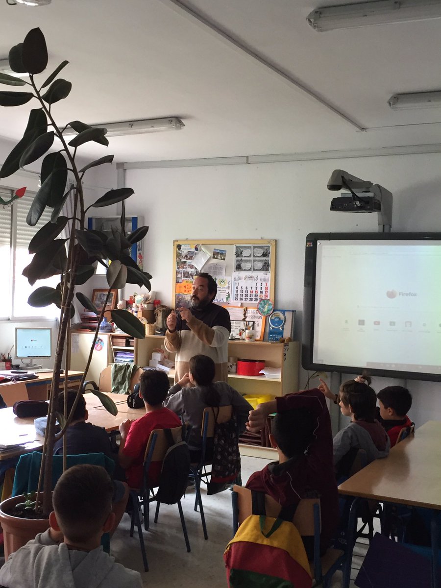 Colegio El Gracia (@colegioelgracia) on Twitter photo OTRAS VOCES, #bibliotecaescolar El Gracia, <a href="/pbujalance/">Pablo Bujalance</a> nos ha visitado con la lectura de Momo, a la clase de 6°. Un placer escuchar sus palabras y animarnos a disfrutar de la lectura y escritura. Gracias maestro. 23/04 Día del Libro. #DiadelLibro2022 <a href="/BiblioMalaga/">Biblioteca de Málaga</a> @educacionenmlg OTRAS VOCES, #bibliotecaescolar El Gracia, <a href="/pbujalance/">Pablo Bujalance</a> nos ha visitado con la lectura de Momo, a la clase de 6°. Un placer escuchar sus palabras y animarnos a disfrutar de la lectura y escritura. Gracias maestro. 23/04 Día del Libro. #DiadelLibro2022 <a href="/BiblioMalaga/">Biblioteca de Málaga</a> @educacionenmlg