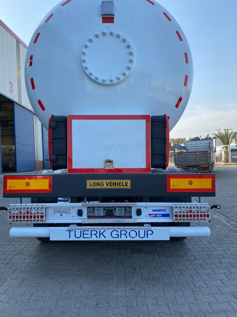 muratcagimni's tweet photo. #Export #Amomia #lpg #Tuerk #tuerkgroup #Africa #fertilizer #LNG #tank #lightmaterial #tuvcert #flowmeter
we are producing all kind semitrailers for Export..🧿🇹🇷🇹🇷 https://t.co/EKcghbQjVx