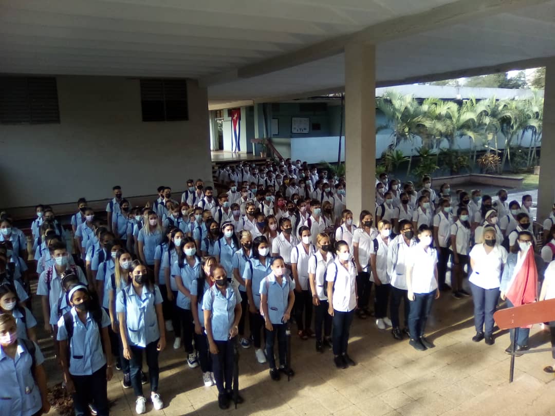 filial_moa's tweet photo. La #Nueva_Generación de galenos🩺 se consagra a un futuro🧬 repletos de maravillas✨ en el hermoso mundo de la #Medicina 🦠

#CubaPorLaSalud #revolucionando #FCMoa

@UCMHolguin @gamezleyva_cu @Carrasco1299 @dpsholguin @MayariFeu @CienciasMedicST https://t.co/y7XIaq8qXn