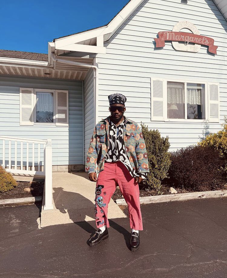 _Officialnation's tweet photo. In the Animalistic Series Parade, tomisin_tomtom levitates in the Pink haze cargo pant. That Official Attitude. 💡🐅🐳🌫🐸 https://t.co/nigYx878hW