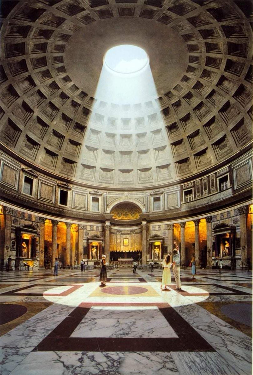 Dr_TheHistories's tweet image. One of the great special effects in History!!!

At noon, every 21 April (traditional date of birth of Rome), sun&apos;s rays beam perfectly on entrance doorway of Pantheon, Rome. Emperor would be bathed in the sun&apos;s rays as he entered the building as part of the celebration ceremony.