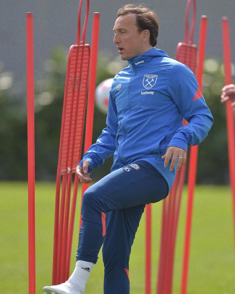 WestHamU_'s tweet photo. Preparation for the London derby📸 https://t.co/UsFG3TWWCf