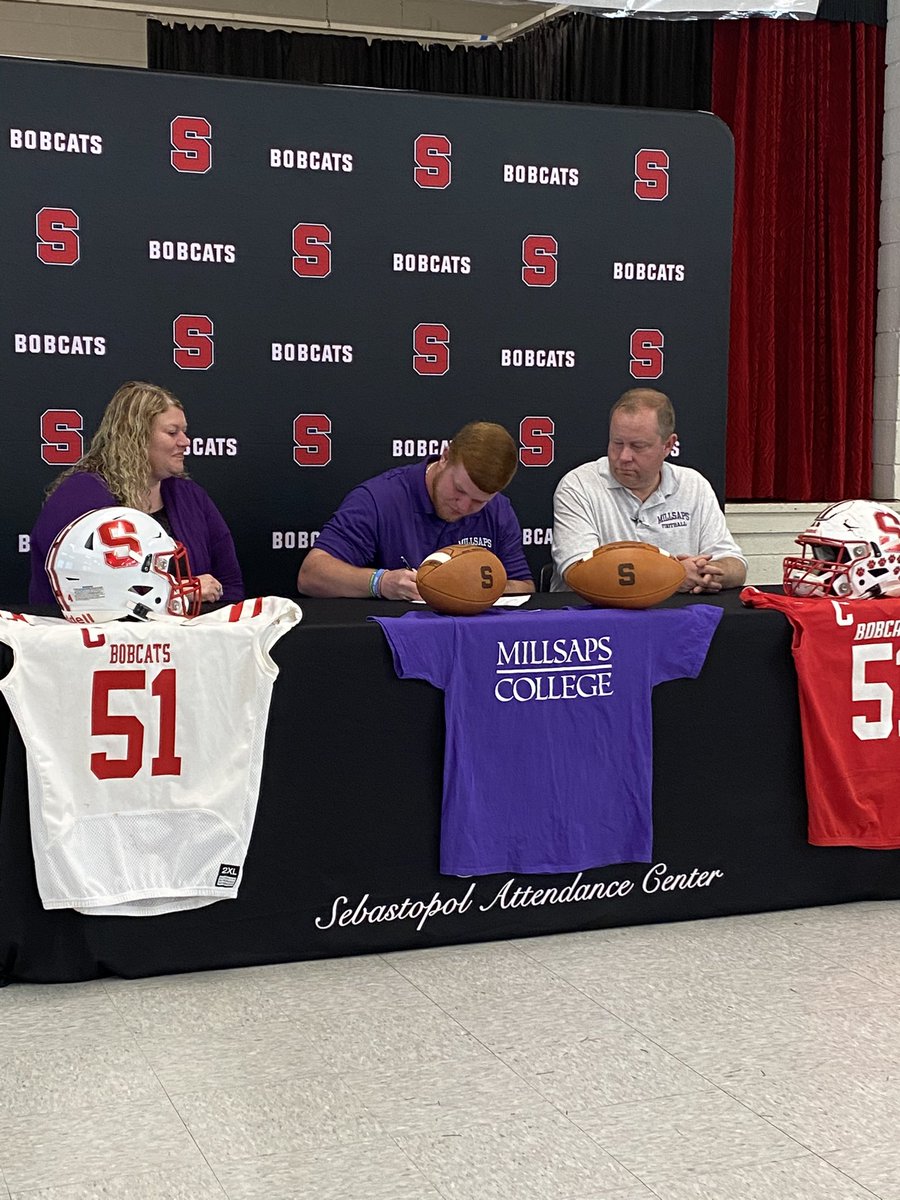 football_bobcat's tweet photo. Congrats Morgan Harper on signing with Millsaps today! Hard work pays off. Good luck next year!  We are rooting for you. Millsaps is getting a great one. https://t.co/hAVlk2OvZP