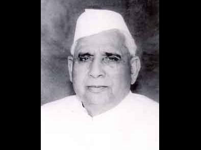 Late Kunwar Mahmood Ali Khan, who was former Governor of Madhya Pradesh, remembered on his death anniversary today. He was born in Meerut, had joined Congress in 1938, his family shared a link with legendary king Vikramaditya.