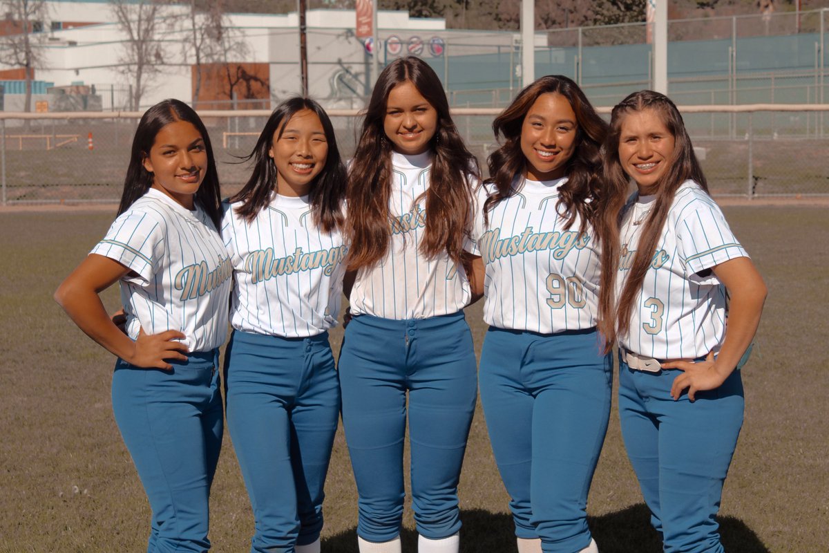 SENIOR DAY TODAY
senior ceremony @ 1:45pm
🆚 Los Altos
⏰ 3:15
📍Walnut High School
<a href="/WalnutHS_Sports/">WHS Sports</a> <a href="/Walnut_Mustangs/">Walnut High School</a>