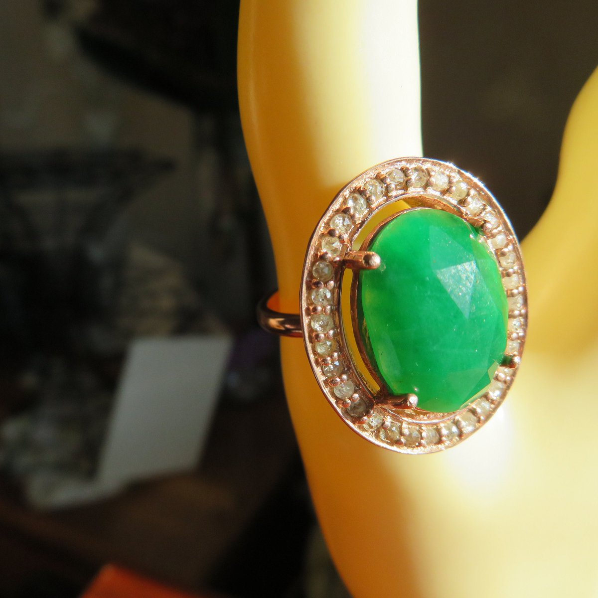 sobertj's tweet photo. Excited to share the latest addition to my #etsy shop: Genuine 9.80ctw Emerald and Diamonds Rose Cut 14K Rose Gold/Sterling Antique Style Ring Sz 7.25, Wt. 6.6 Grams https://t.co/GWKz2If1Y7 #women #stone #yes #green #rosegold #artdeco #jade #925sterlingsilver #genuined https://t.co/S4XiQ6tOZo