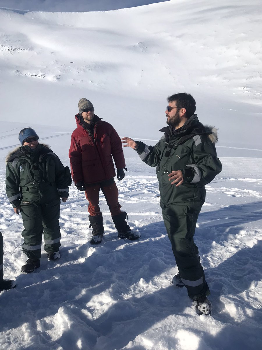 mariaansine's tweet photo. Highlight of an awesome week full of teaching and learning workshops and discussion with @iEarth_no and @sfubioceed at @UNISvalbard. Field trip in superb weather to show how we do field teaching at UNIS. And how we couple field access with #virtualoutcrops through @svalbox https://t.co/r2T0PtNwIi