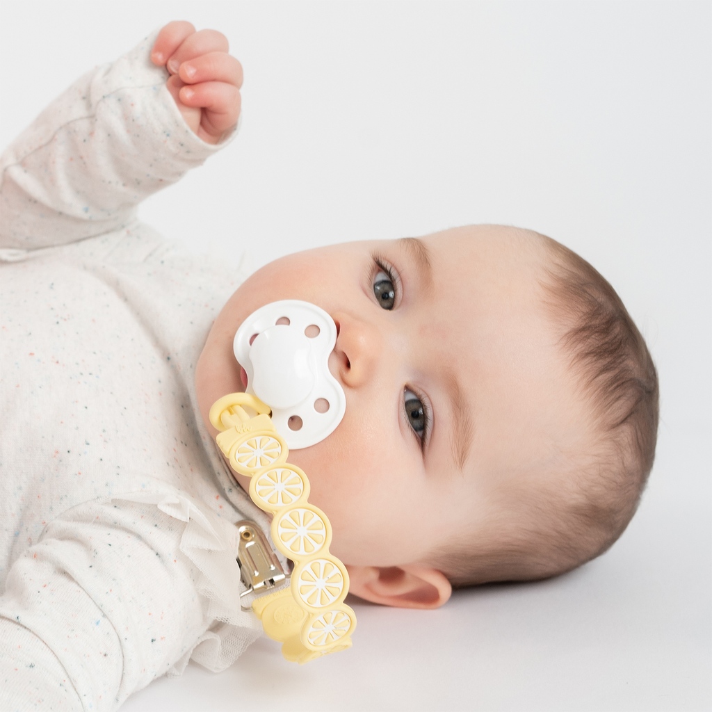 BooginHead's tweet photo. Right now, on https://t.co/qcJf5uDfY8, you can ship a beautifully wrapped gift box full of baby essentials right to a new baby's front door. BooginHead's 7-Piece Baby Gift Set is gender neutral, CPSC Compliant, and above all, useful.

#booginhead #target #targetbaby #momlife https://t.co/M8HQGOtqJj