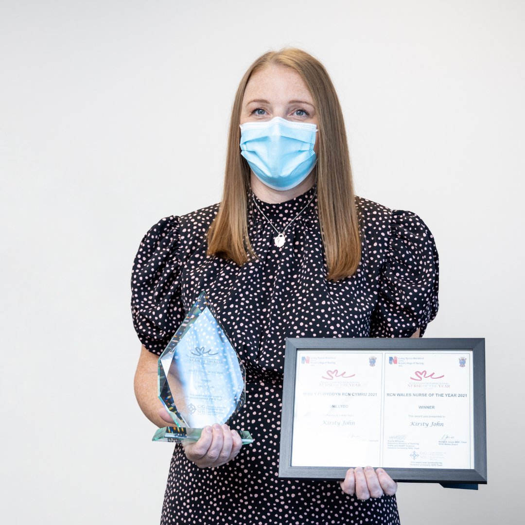 CV_UHB's tweet photo. π Congratulations to eight nurses who were finally presented with their 2021β―@theRCN Wales Nurse of the Year Award, with five wins and three runner-up places for #TeamCAV
More here: https://t.co/634AxRzdEg https://t.co/l0FBoxd2sb