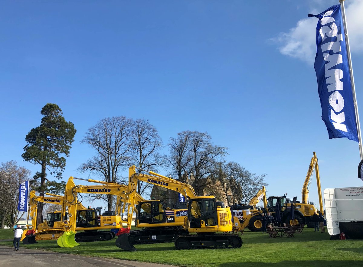 McHaleKomatsu's tweet photo. A round up of the sunny photos from today. Day 1 over with some lovely chats and amazing visitors - thank you.
https://t.co/3J5sUnh0no
#ScotPlant #ScotPlant2022 #ConstructionEquipment #Komatsu #ConstructionShows #Machines #Event #TradeEvent
#Construction #WheeledExcavator https://t.co/scCrepHnT5
