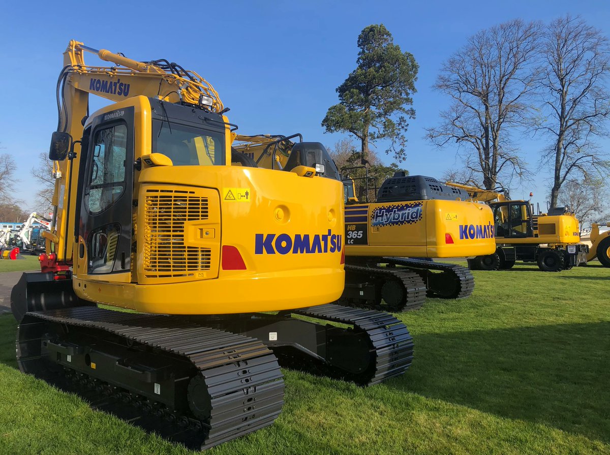 McHaleKomatsu's tweet photo. A round up of the sunny photos from today. Day 1 over with some lovely chats and amazing visitors - thank you.
https://t.co/3J5sUnh0no
#ScotPlant #ScotPlant2022 #ConstructionEquipment #Komatsu #ConstructionShows #Machines #Event #TradeEvent
#Construction #WheeledExcavator https://t.co/scCrepHnT5